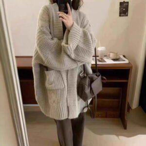 韓系慵懶風寬鬆毛衣 (加厚/保暖) - 顯瘦中長版針織上衣